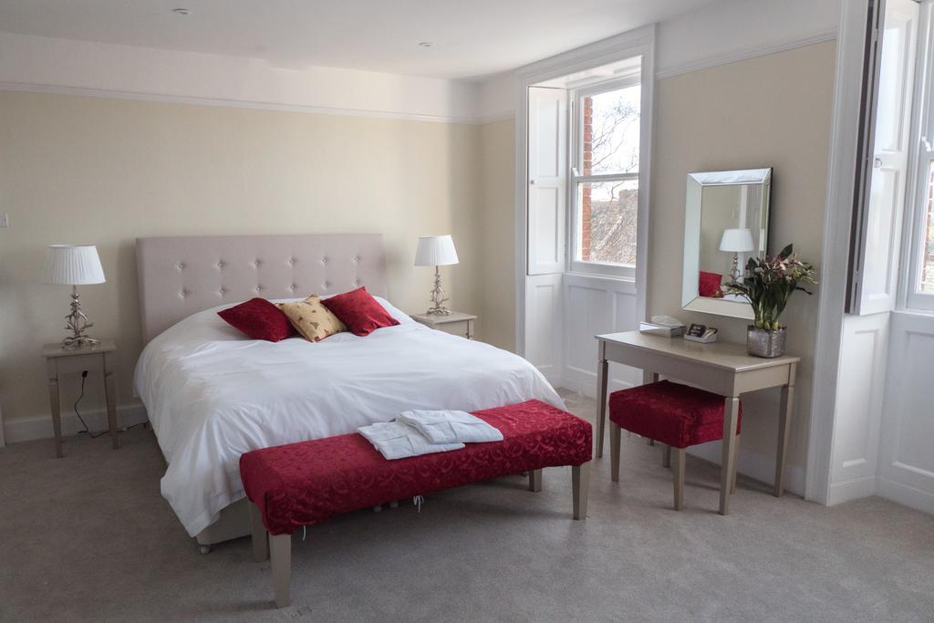 Broadway House Luxury Serviced Rooms Exeter Room photo
